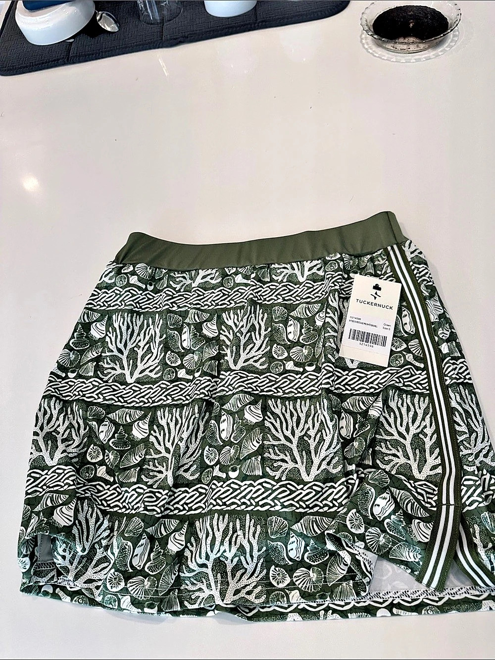 Tuckernuck Printed Skort in Green & White Size Medium NWT